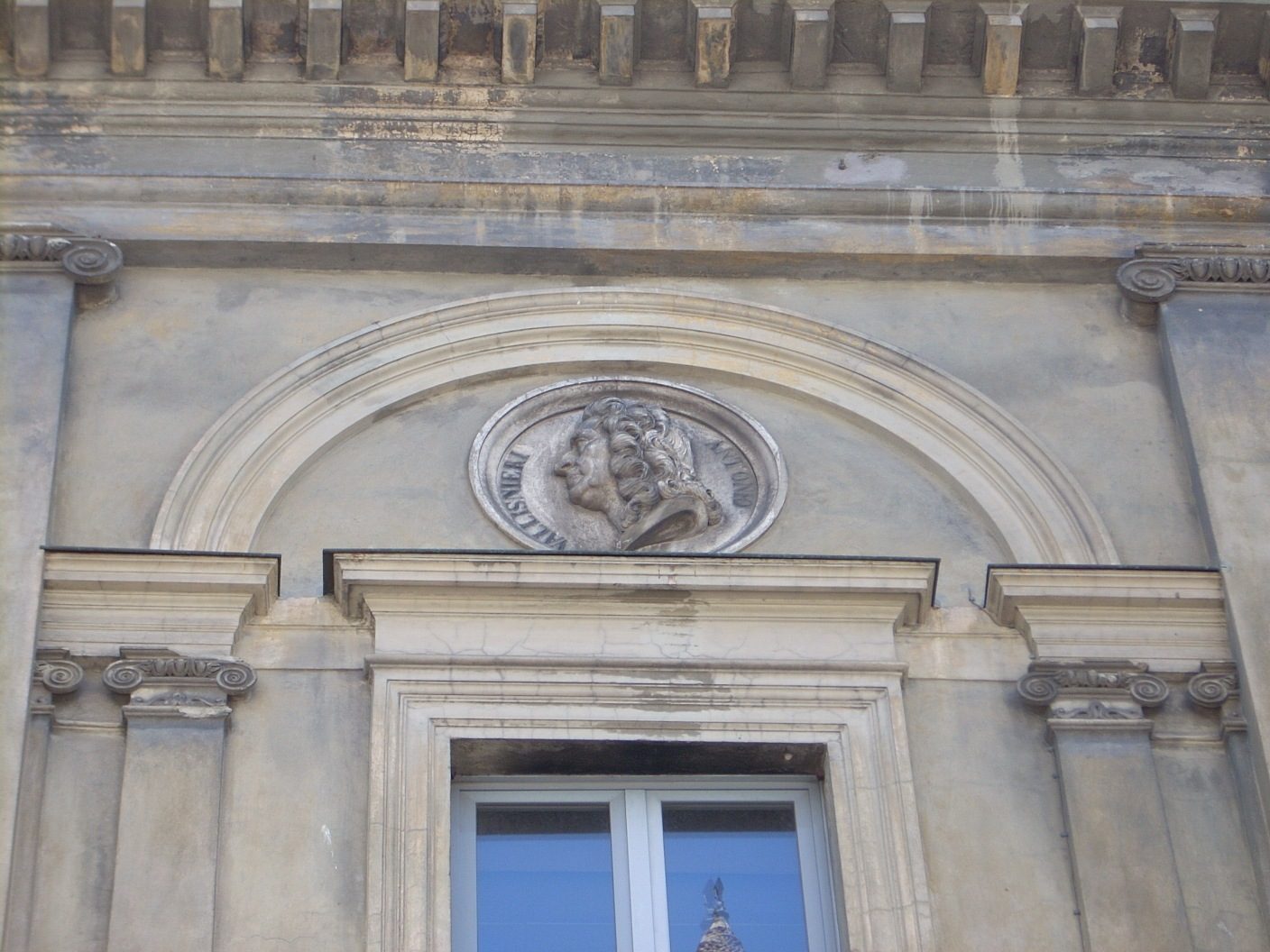 Antonio Vallisneri s bas-relief, Old Ospedale Maggiore, Vercelli. Italy - 01.JPG